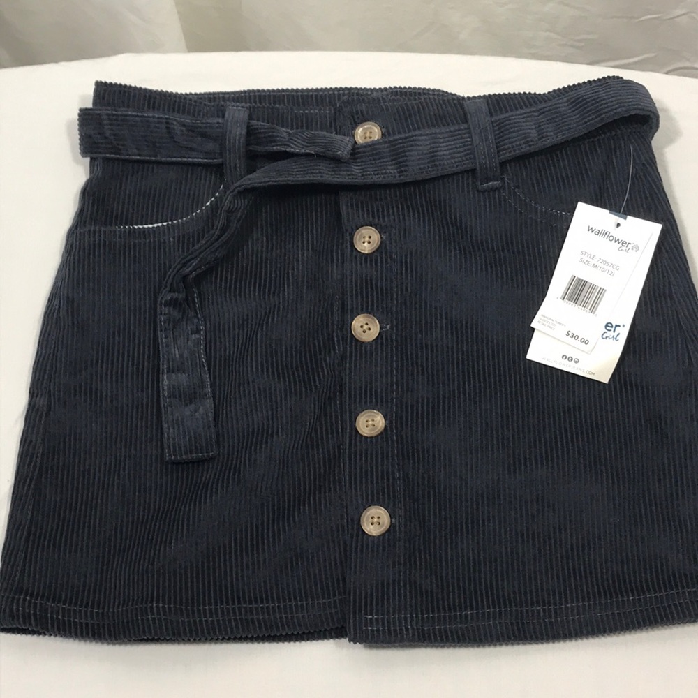 NWT Corduroy buttons down skirt